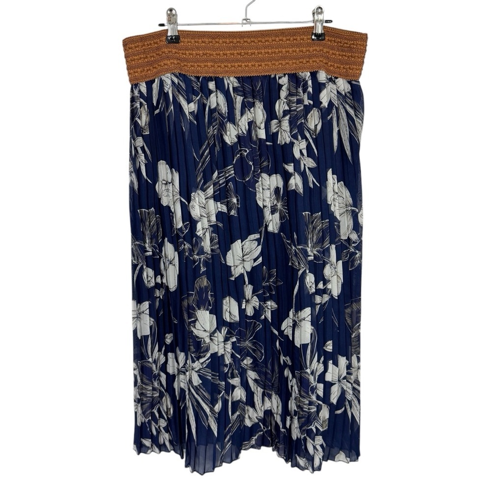 Periwinkle by Barlow Navy Blue Floral Pleated Skirt with Brown Waistband